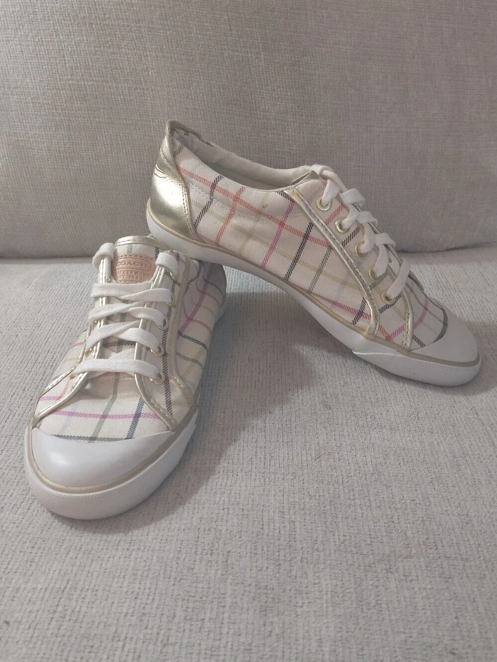 Coach Barrett Colorful Plaid Low-Top Sneakers with Gold Accents Size 8